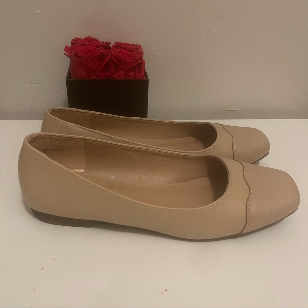 Cliffs by White Mountain Elegant Beige Women's Flats